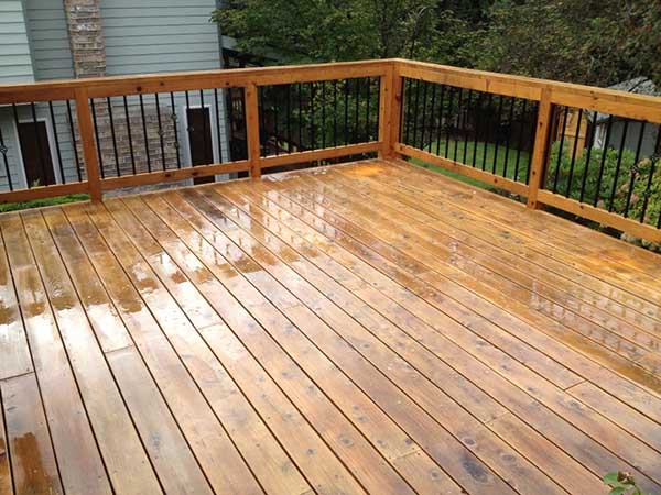 Friss_voor_SoftWash_woning_huis_terras_hout_vlonder_balkon_behandeling_reiniging_schoon_na Friss_voor_SoftWash_woning_huis_terras_hout_vlonder_balkon_behandeling_reiniging_schoon_na