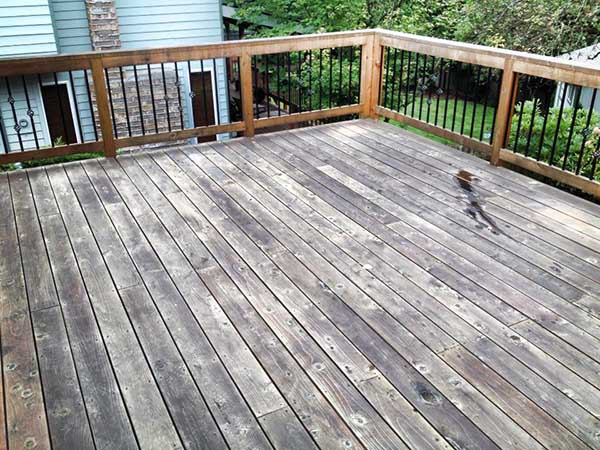 Friss_voor_SoftWash_woning_huis_terras_hout_vlonder_balkon_behandeling_reiniging_vuil_vergrijs_voor Friss_voor_SoftWash_woning_huis_terras_hout_vlonder_balkon_behandeling_reiniging_vuil_vergrijs_voor